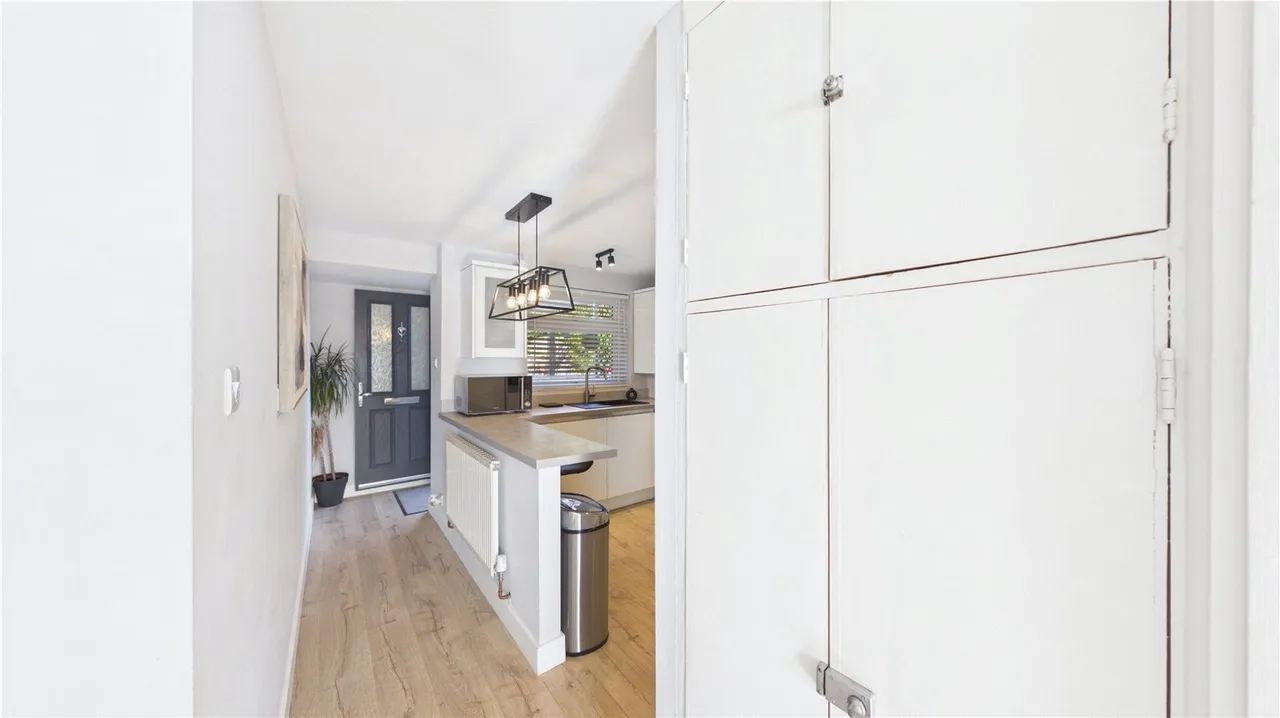 Mowbray Road, SE19, photo 12