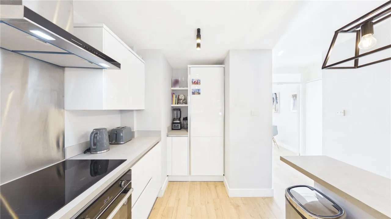 Mowbray Road, SE19, photo 10