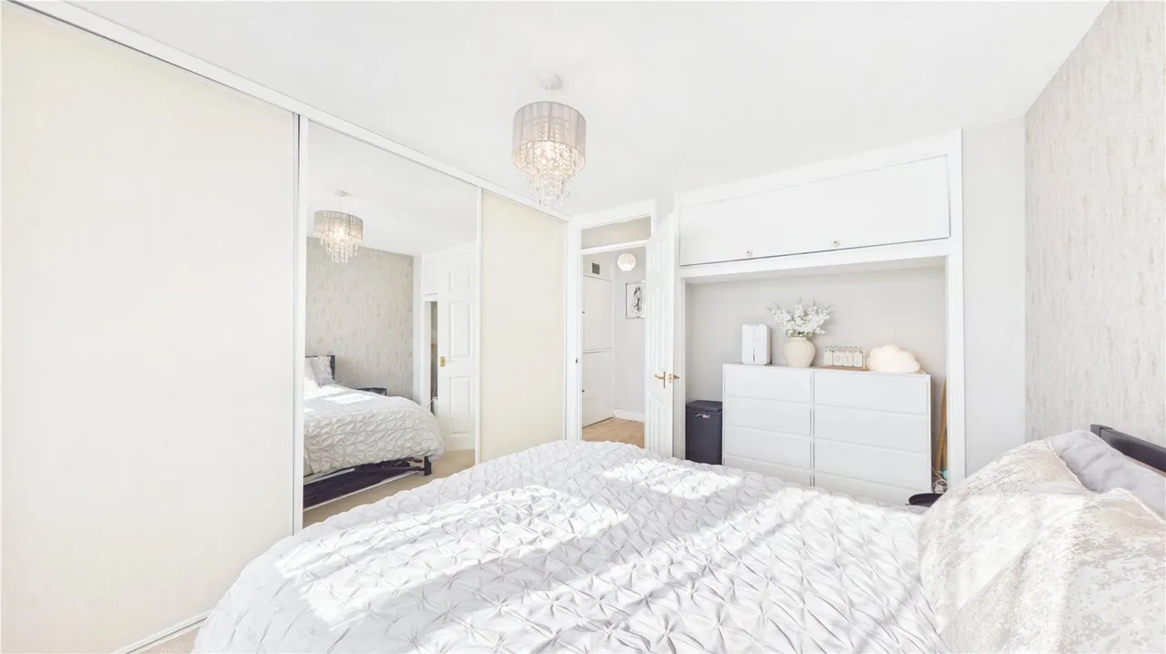 Mowbray Road, SE19, photo 22
