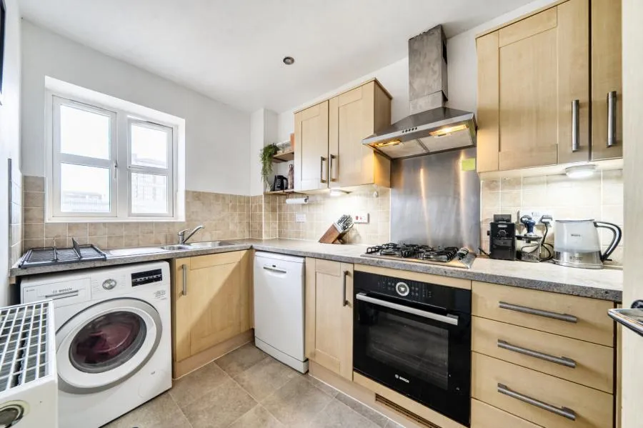 Coxhill Way, Aylesbury, HP21, photo 9
