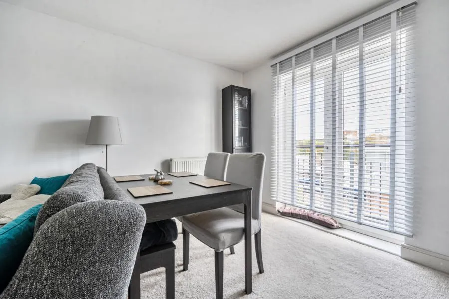 Coxhill Way, Aylesbury, HP21, photo 6