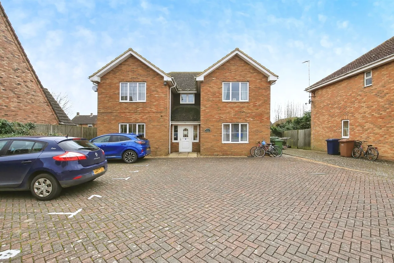 1 bed flat for sale — The Birches, March