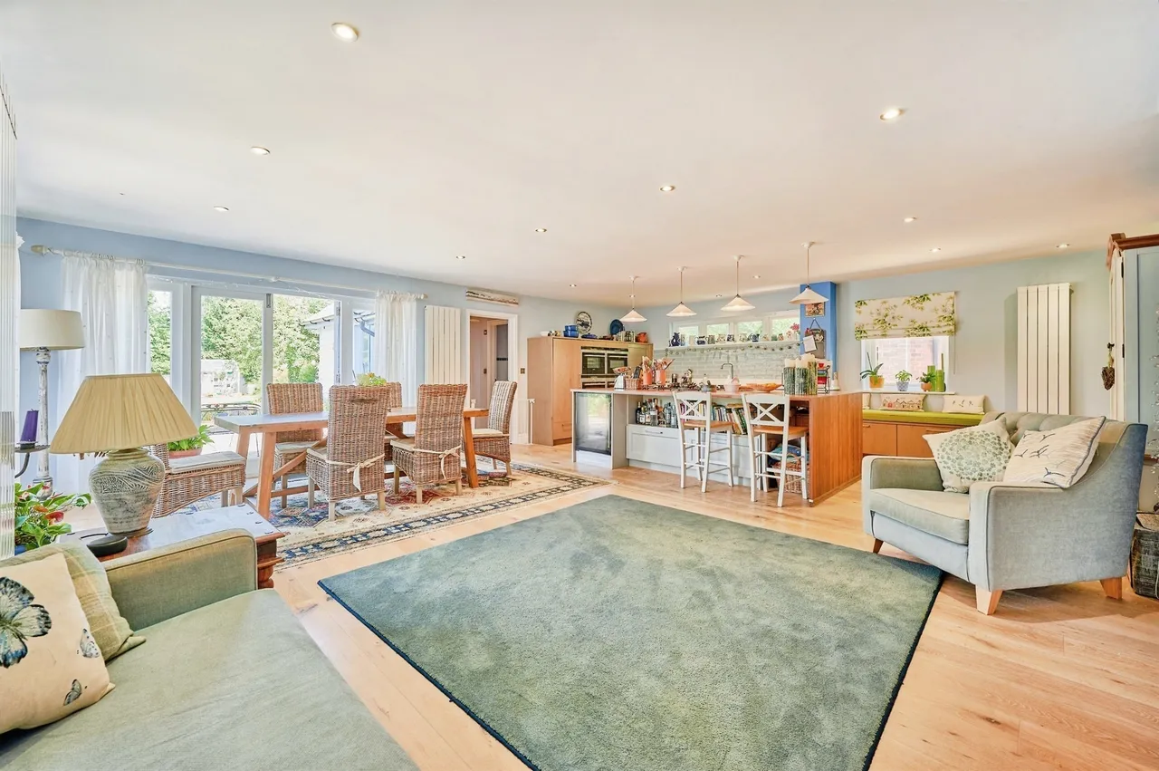 Walden Road, Saffron Walden, CB10, photo 3