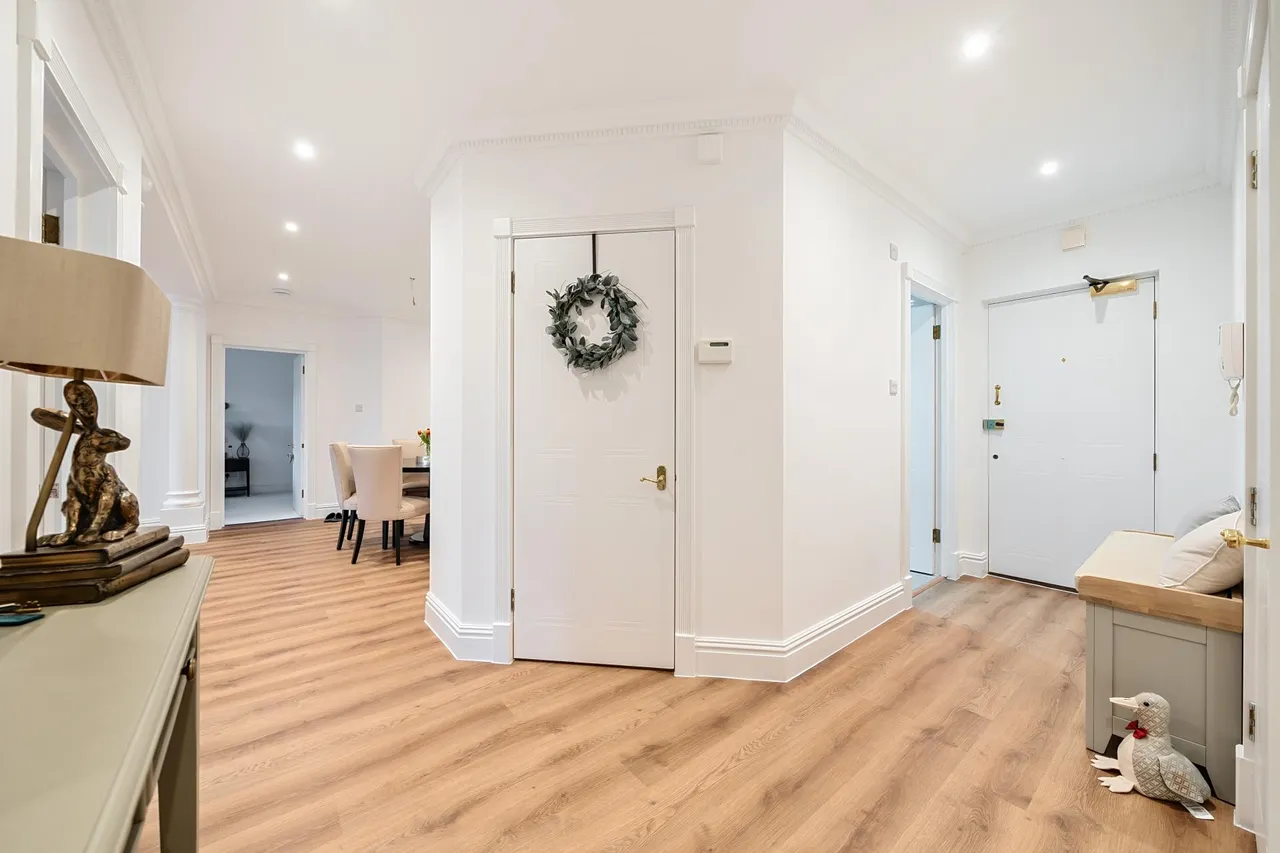 St Monica's Road, Kingswood, photo 10