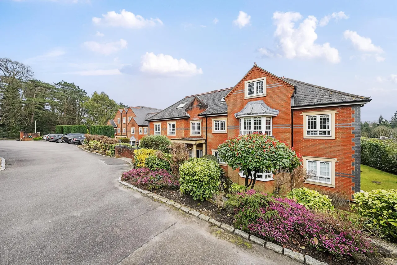 St Monica's Road, Kingswood, photo 18