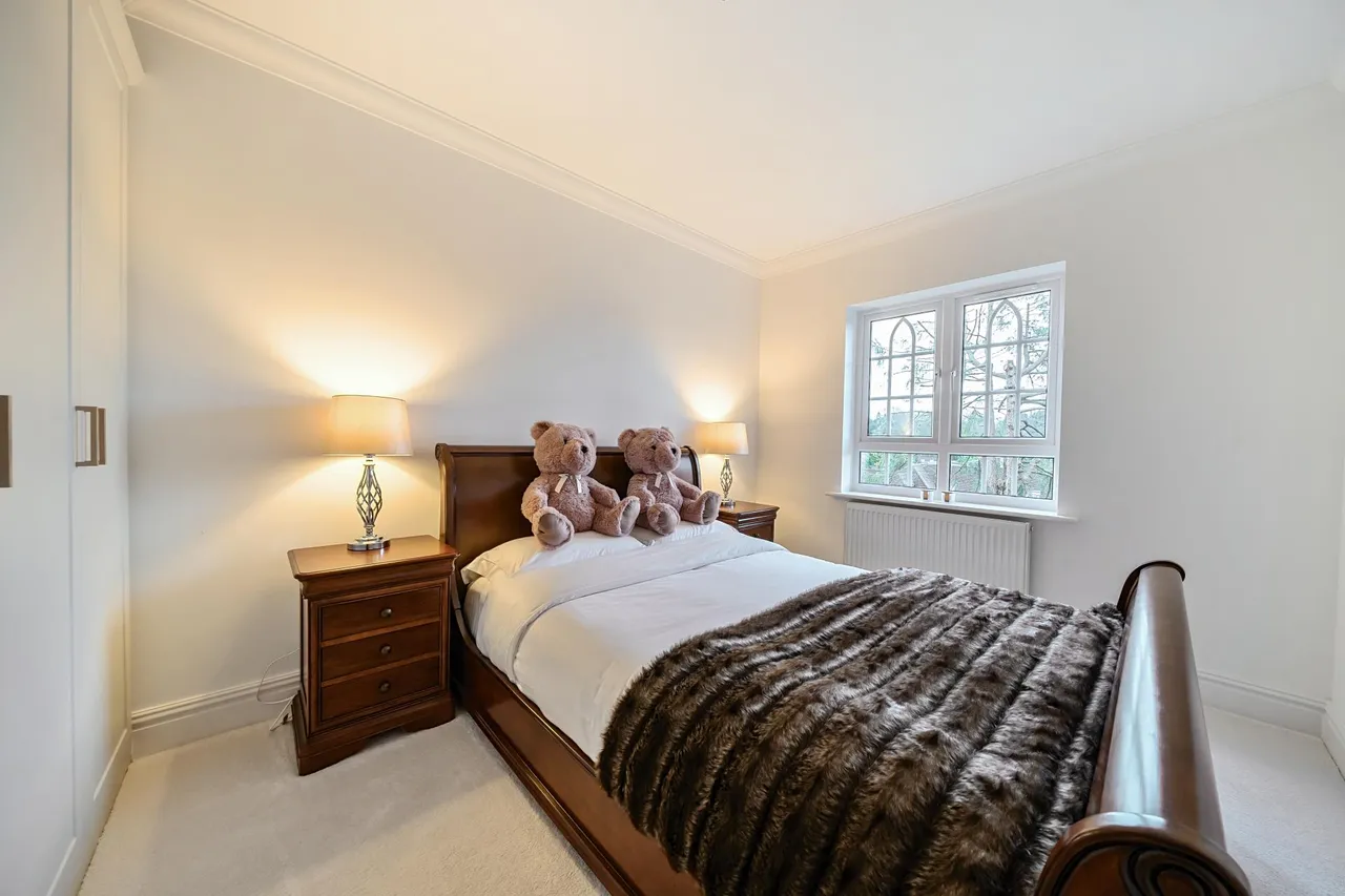 St Monica's Road, Kingswood, photo 14