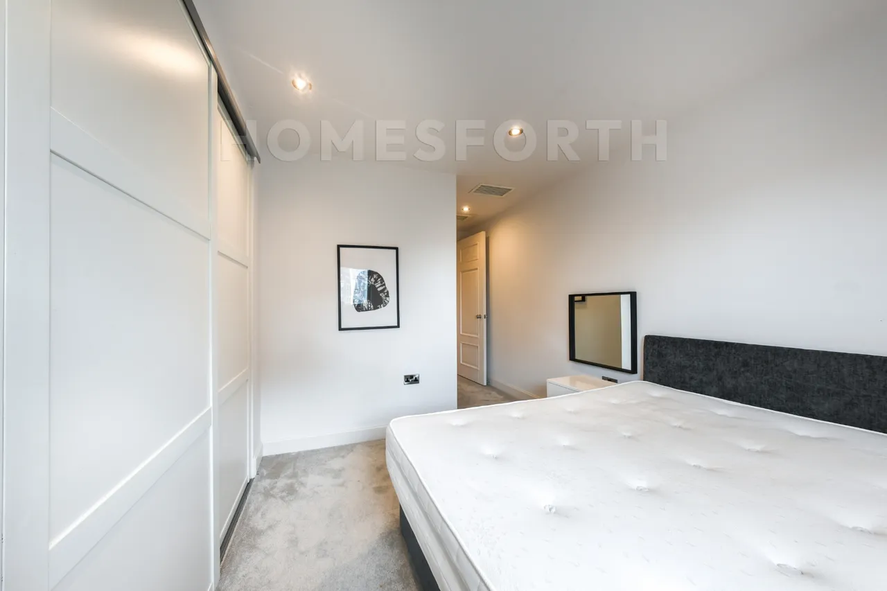 Commercial Road, Tower Hamlets, E1, photo 10