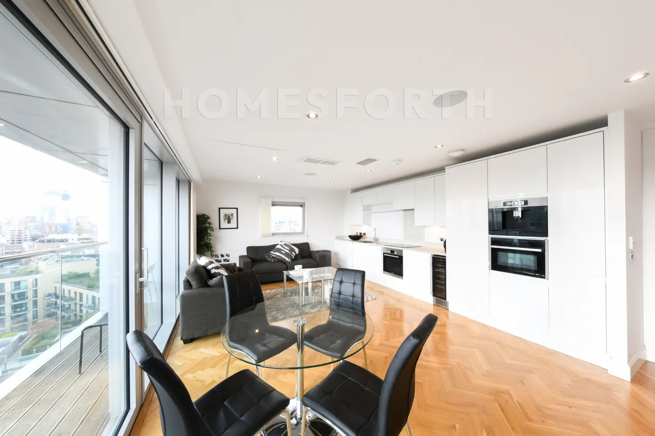 Commercial Road, Tower Hamlets, E1, photo 4