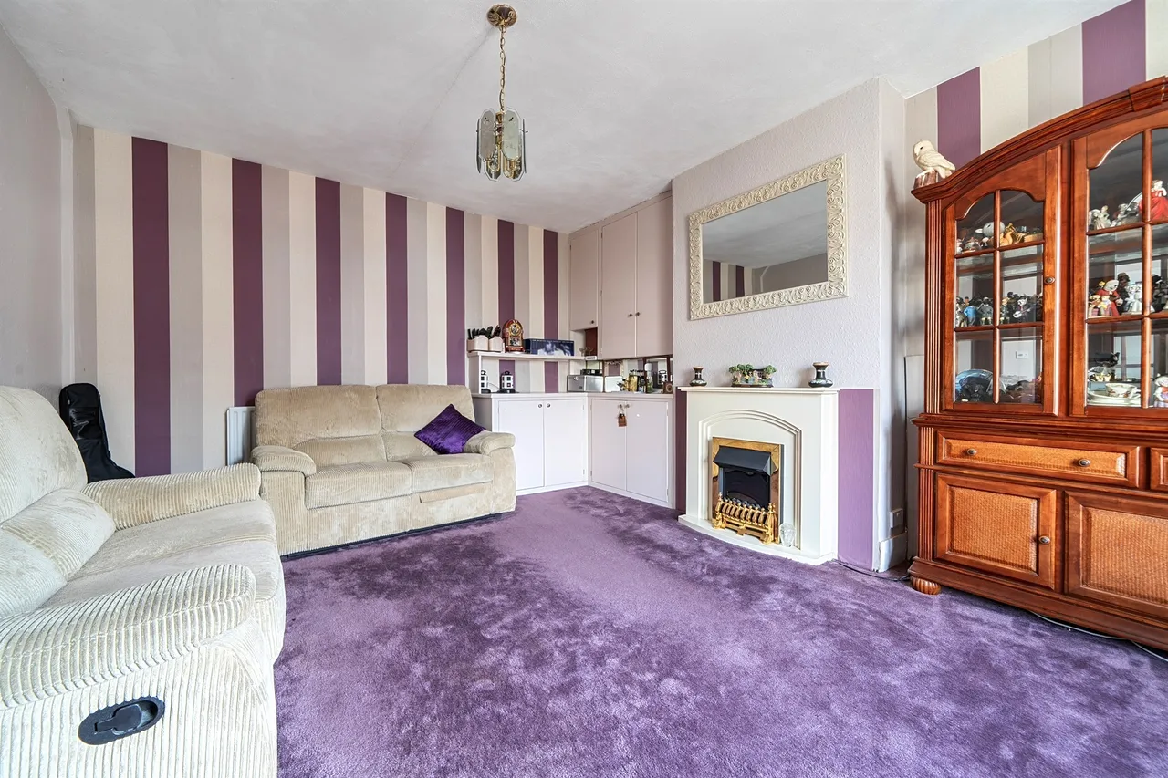 Churchbury Lane, Enfield, EN1, photo 4