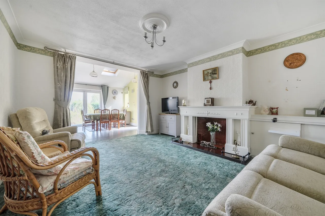 Churchbury Lane, Enfield, EN1, photo 5