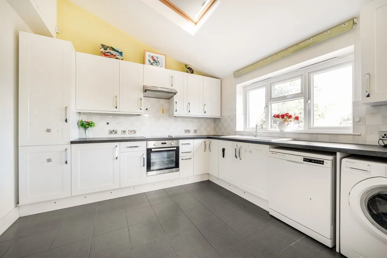 Churchbury Lane, Enfield, EN1, photo 9