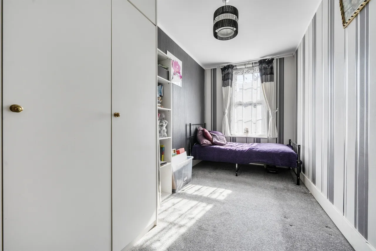 Churchbury Lane, Enfield, EN1, photo 12