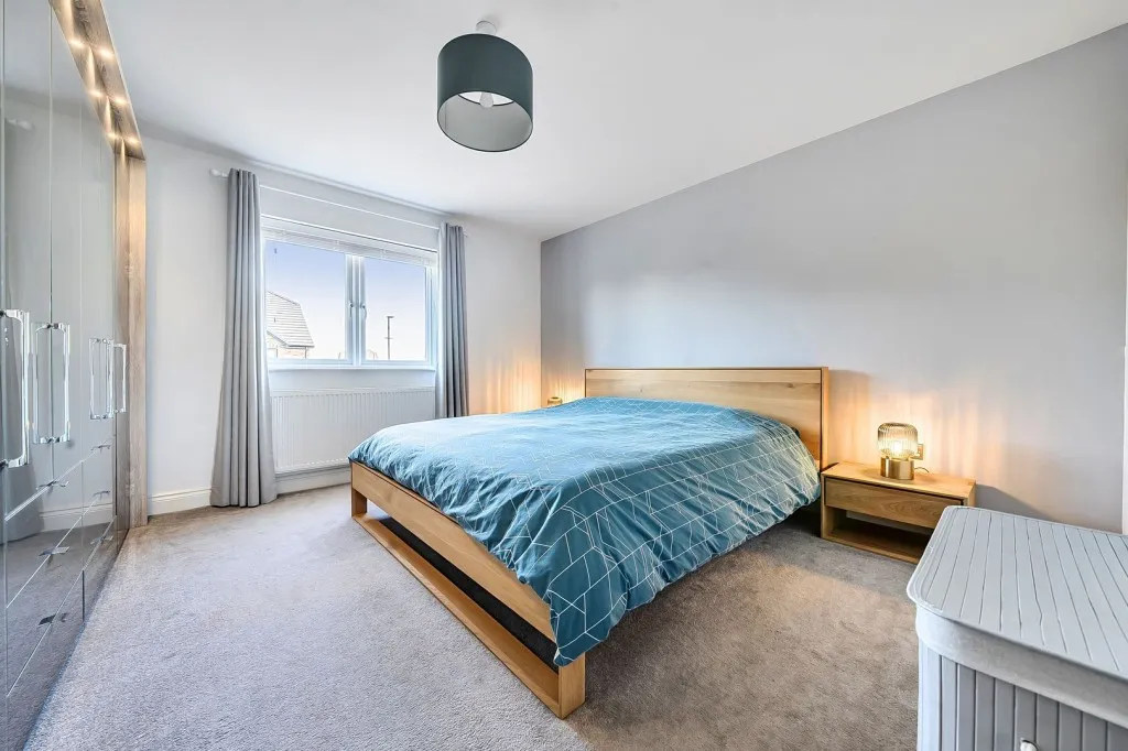 Clifton Central, SG17, photo 16