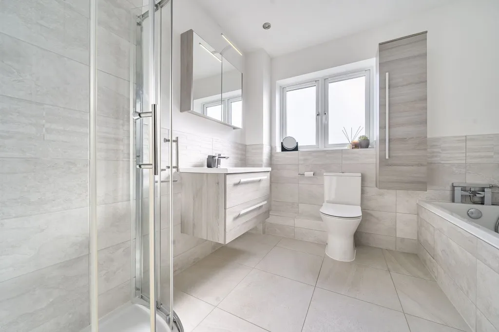 Clifton Central, SG17, photo 19