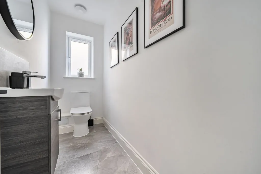 Clifton Central, SG17, photo 14
