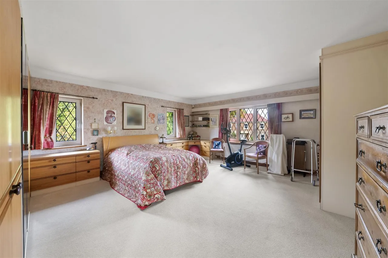 Highfield Drive, Ickenham, photo 20