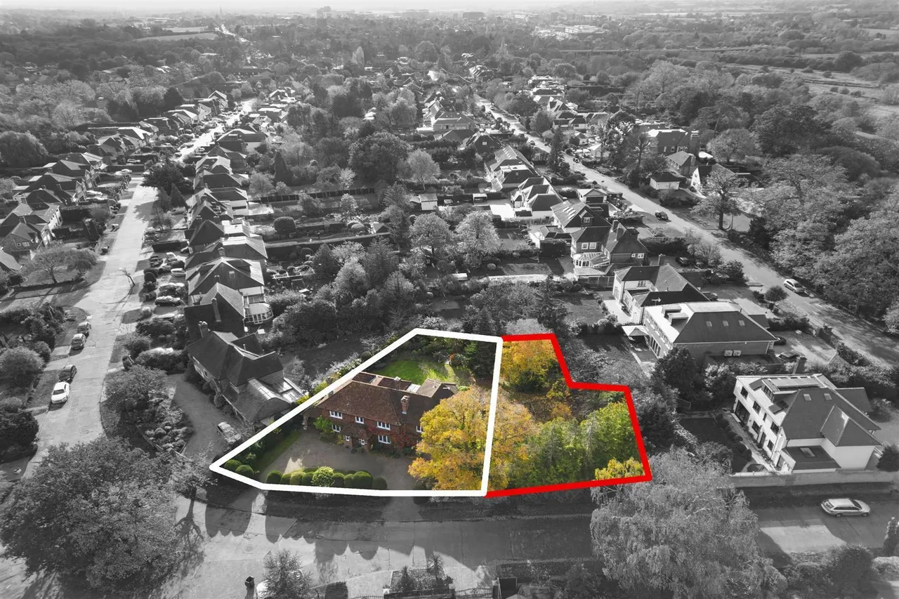 Highfield Drive, Ickenham, photo 35