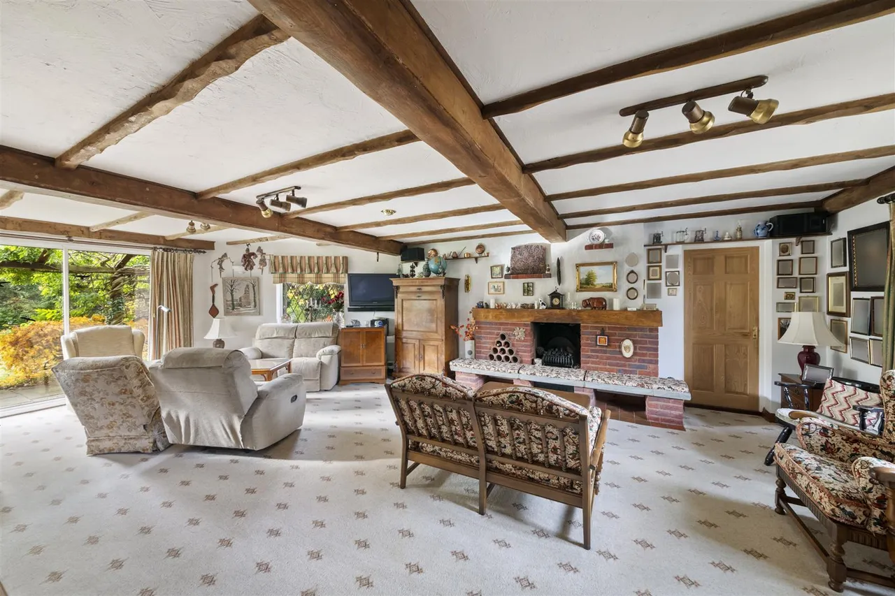 Highfield Drive, Ickenham, photo 23