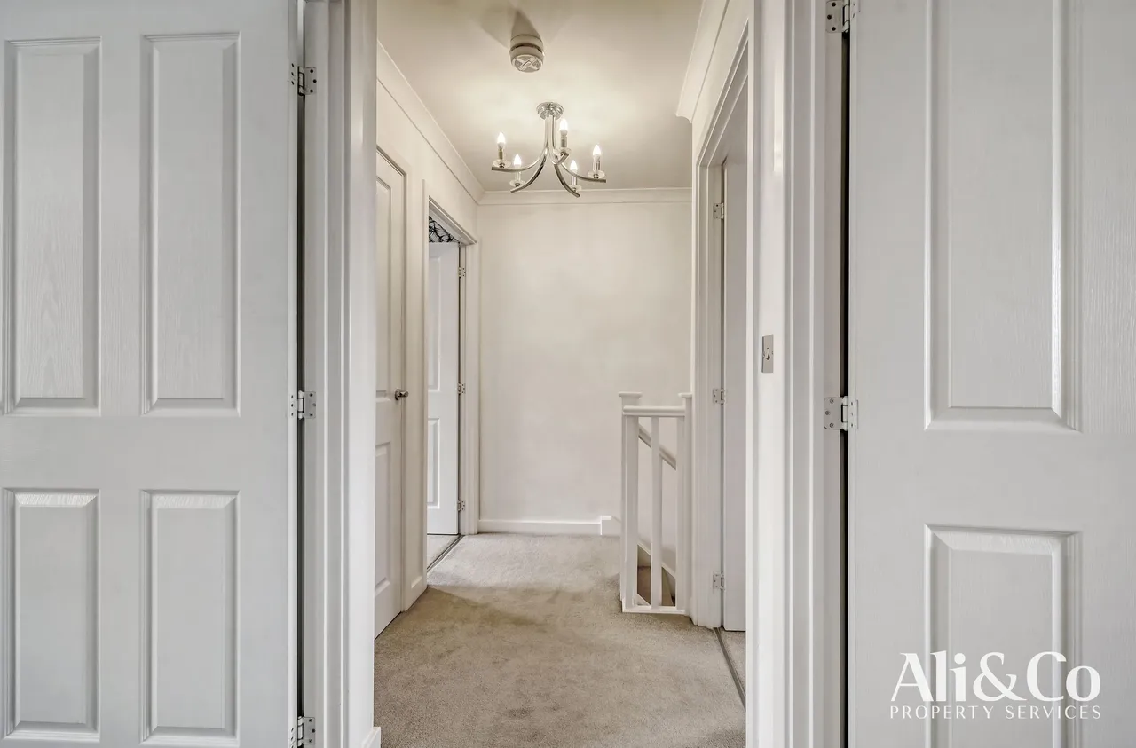 Woodside Close, Grays, Essex, RM16 2DN, photo 12