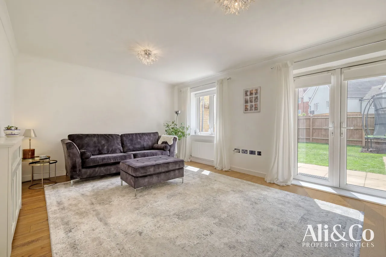 Woodside Close, Grays, Essex, RM16 2DN, photo 8