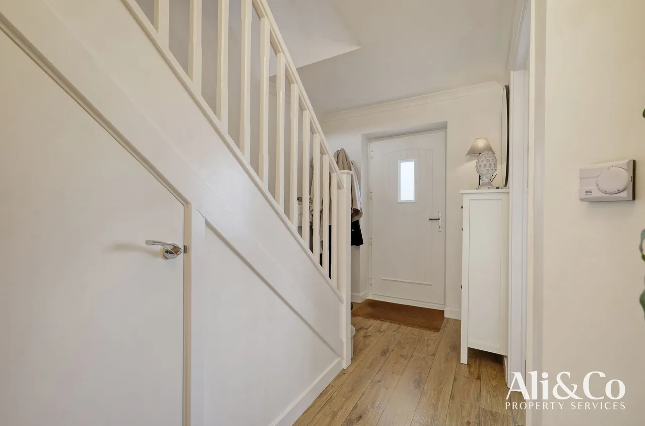 Woodside Close, Grays, Essex, RM16 2DN, photo 10