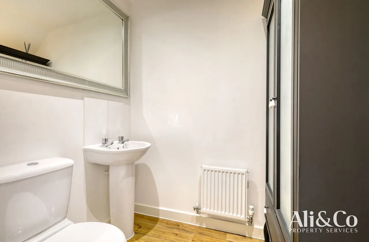 Woodside Close, Grays, Essex, RM16 2DN, photo 11