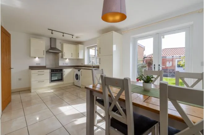 Hutton Way, Faldingworth, LN8, photo 3