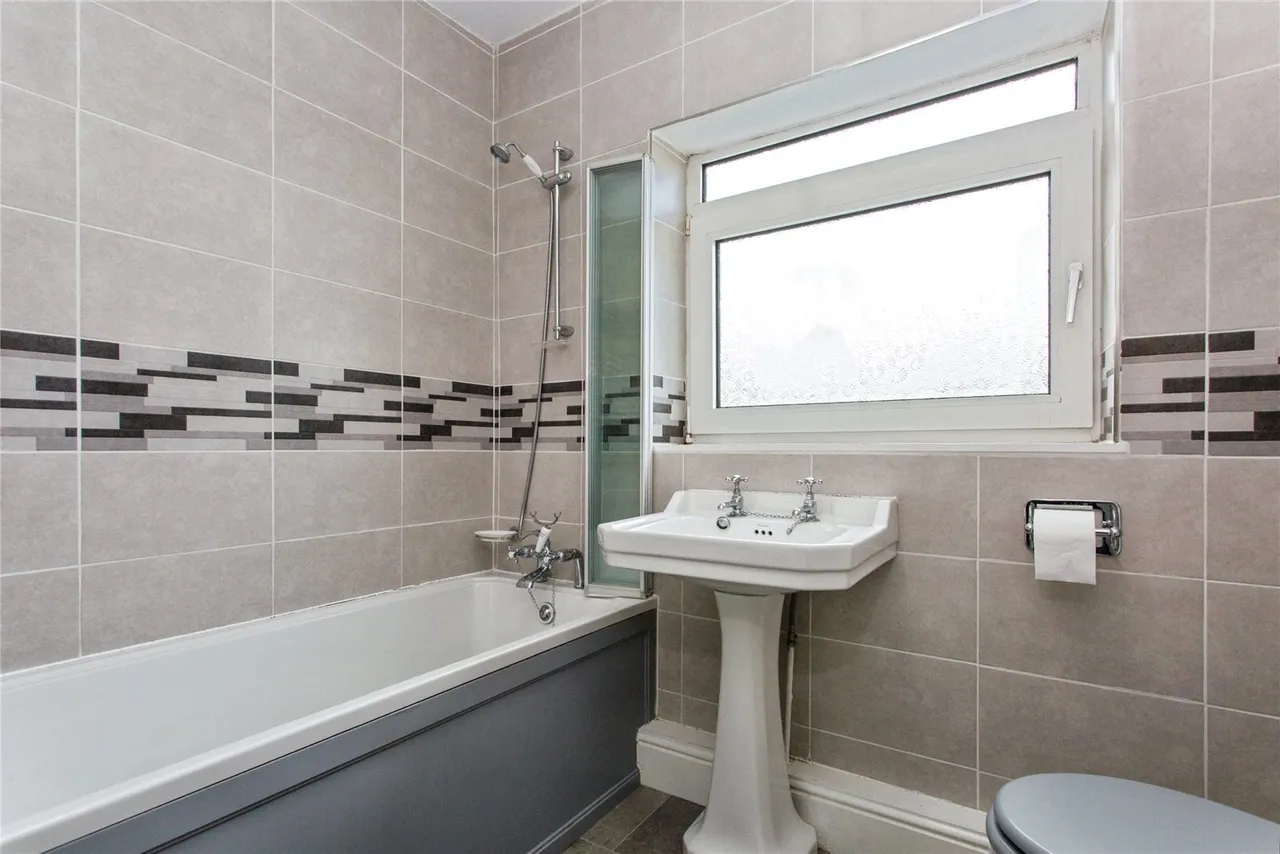 South Drive, Preston, PR2, photo 27