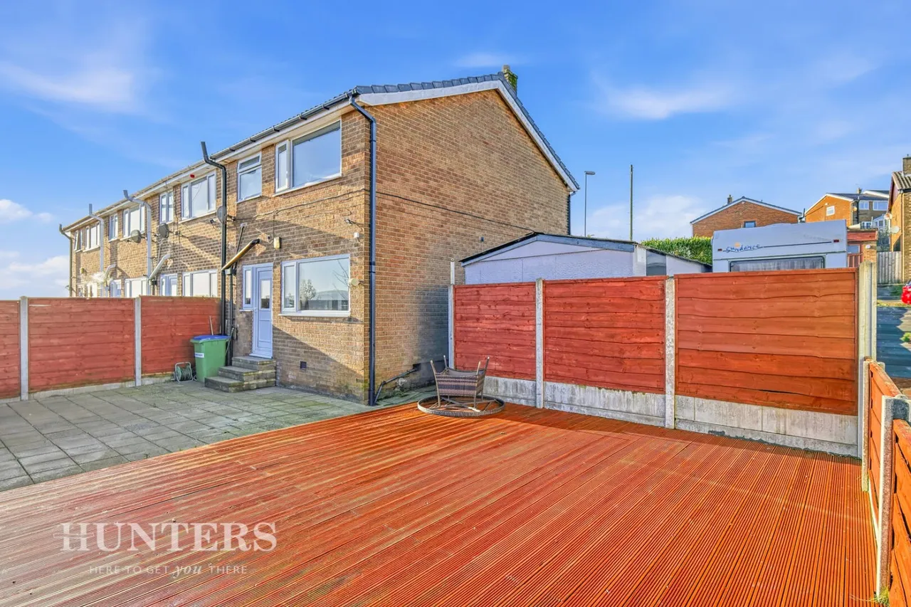 Shore Mount, Shore, OL15, photo 21