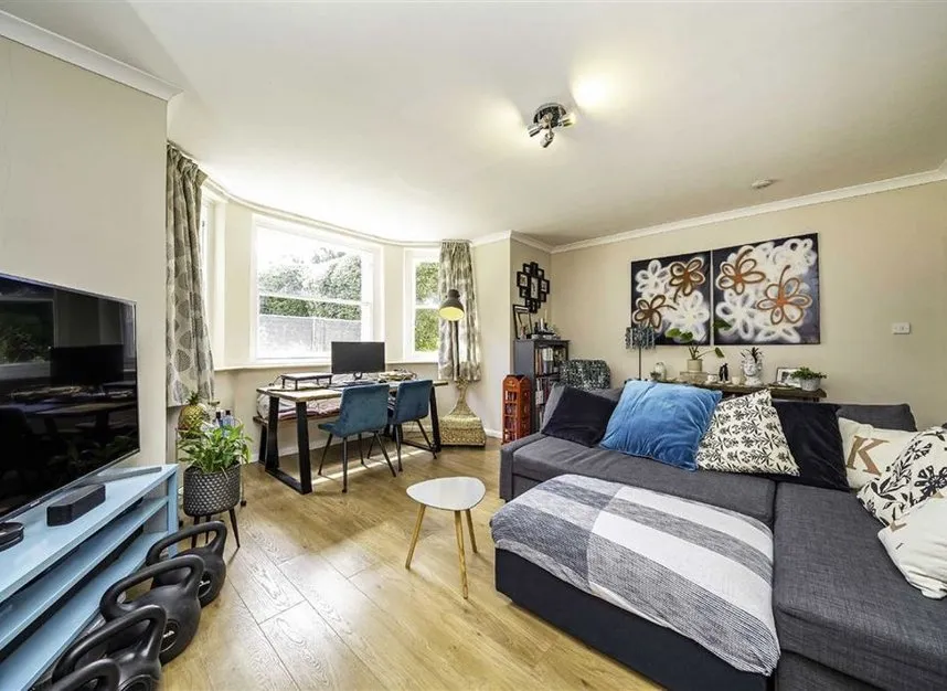 Hampton Road, Teddington, TW11, photo 2