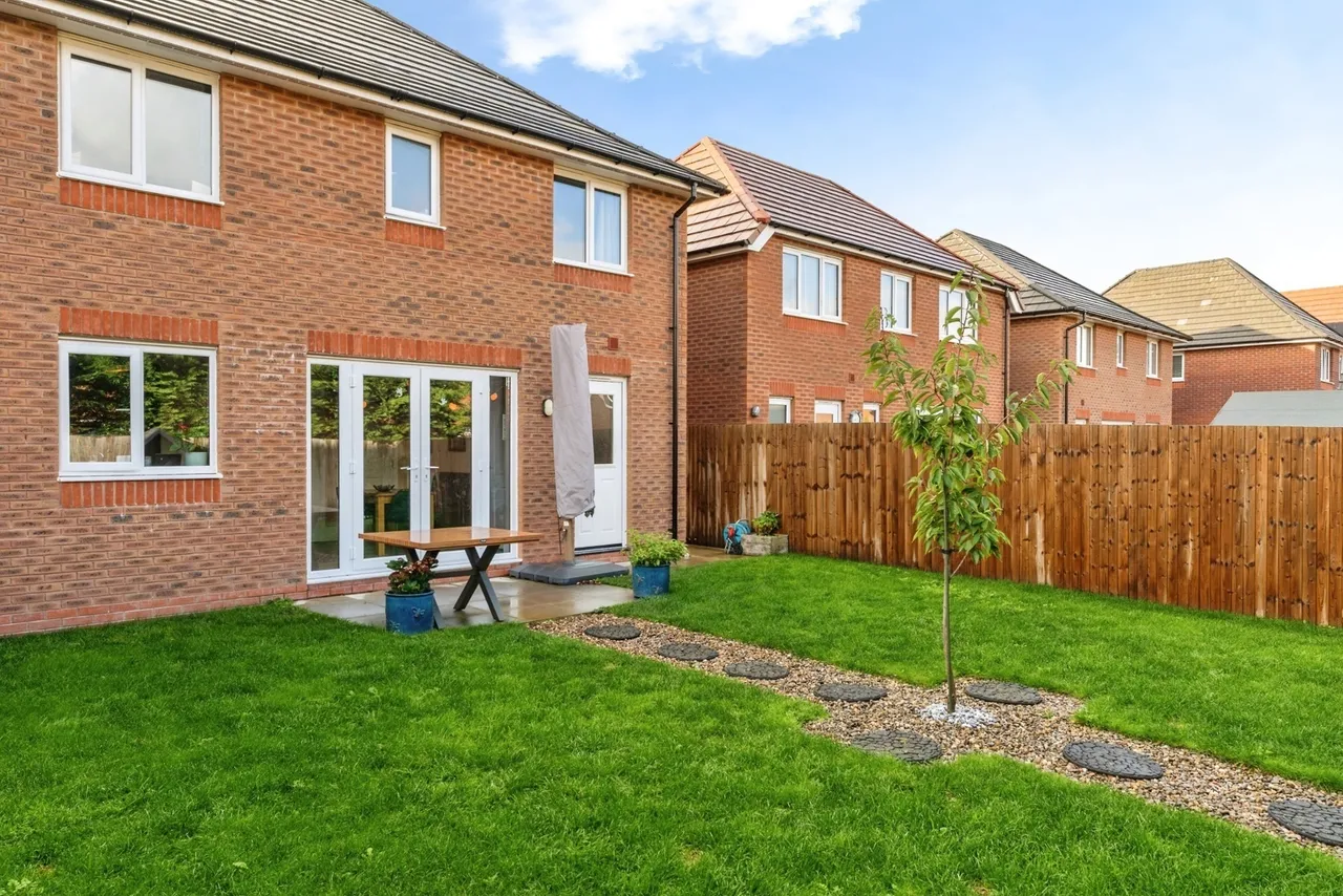 Brightsmith Road, Little Sutton, CH66, photo 32