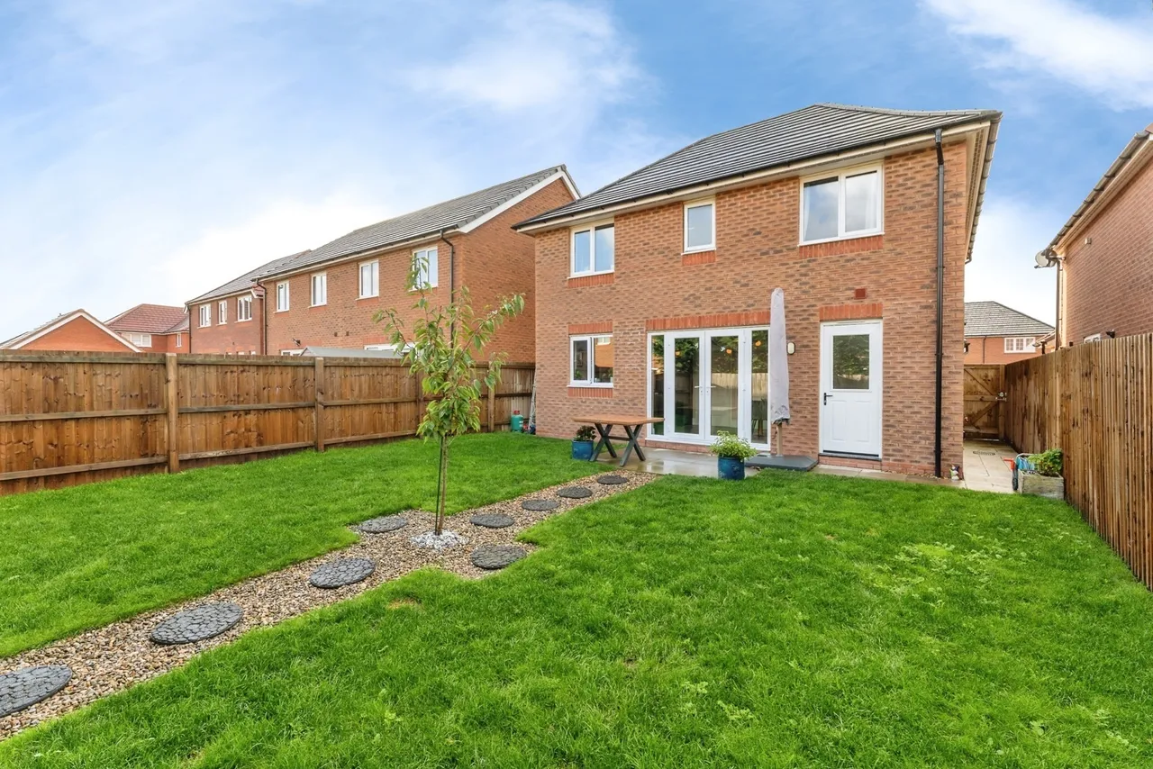 Brightsmith Road, Little Sutton, CH66, photo 31