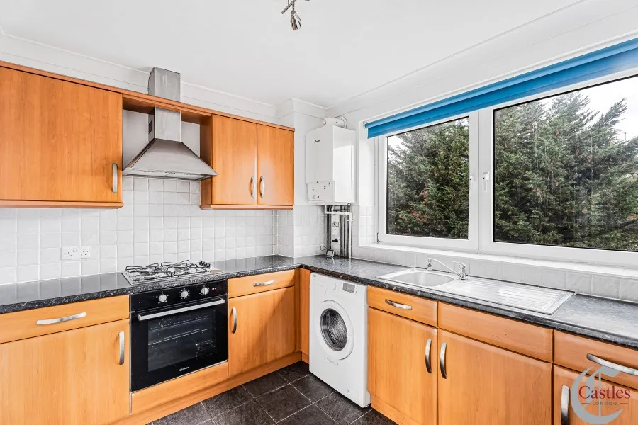3 bed flat to rent, Asplins Road, Tottenham, N17
