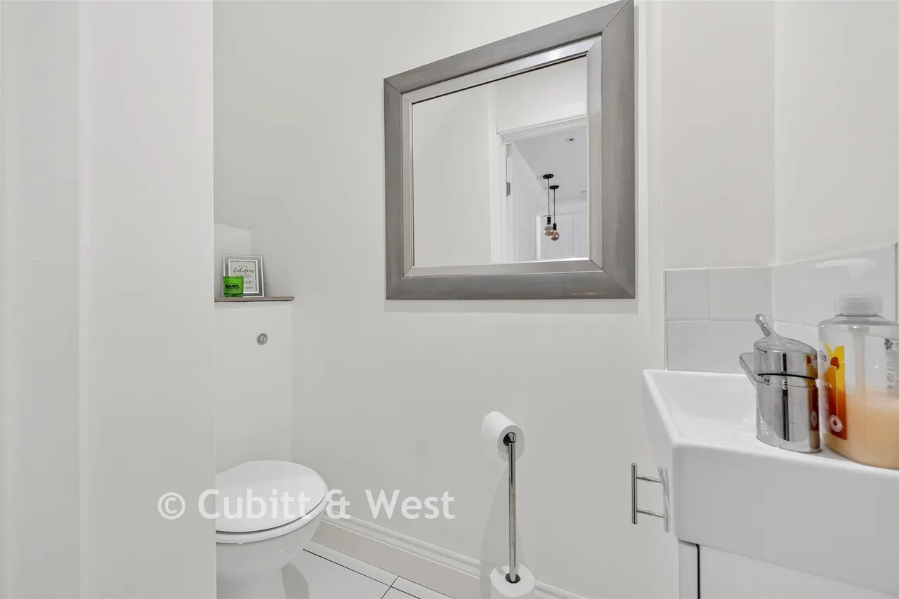 Overbury Crescent, New Addington, CR0, photo 8