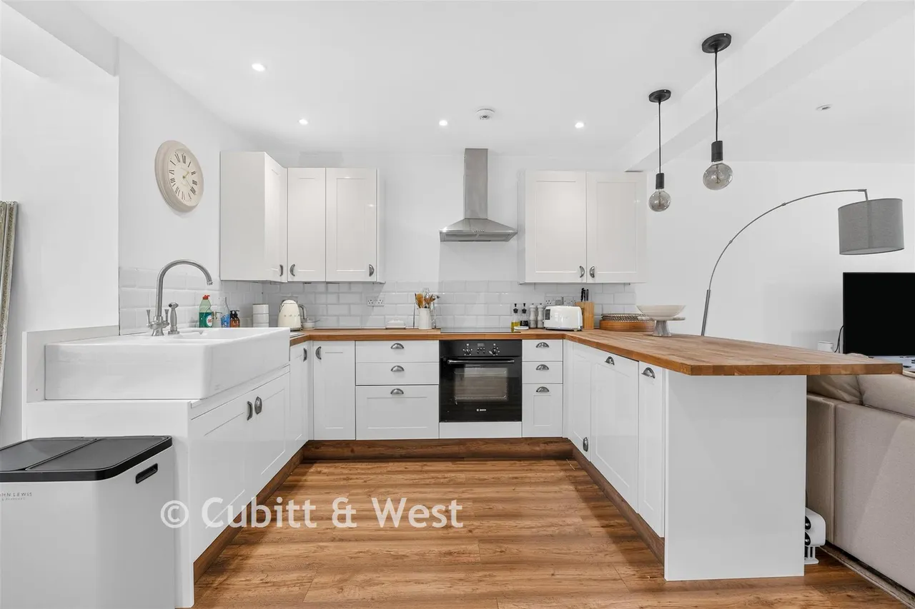 Overbury Crescent, New Addington, CR0, photo 13