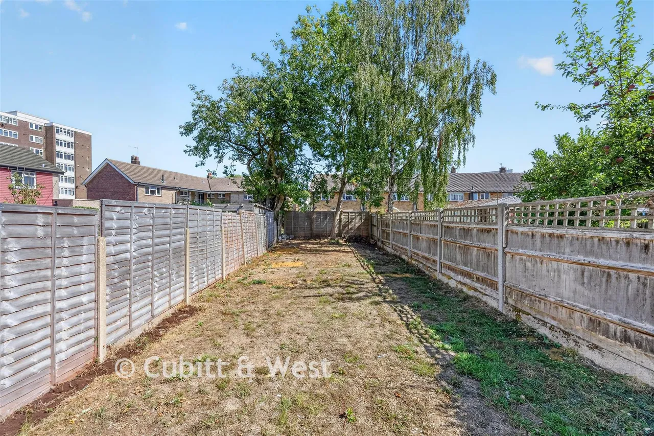 Overbury Crescent, New Addington, CR0, photo 10