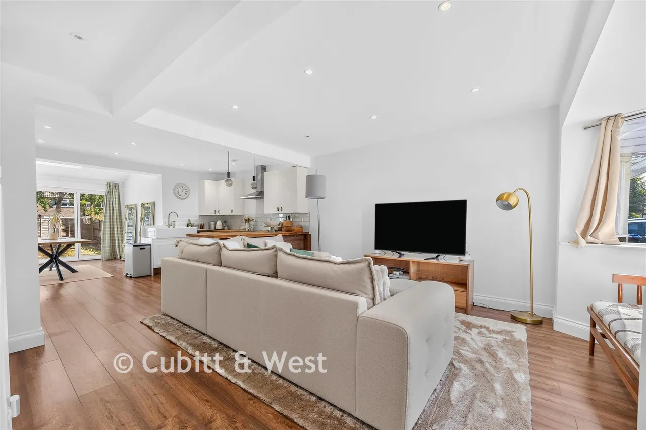 Overbury Crescent, New Addington, CR0, photo 4