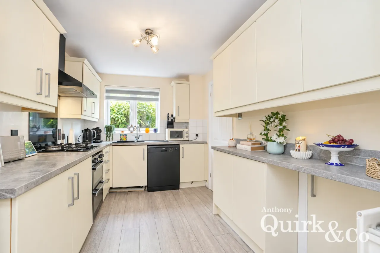 Tamarisk, Benfleet, SS7, photo 6