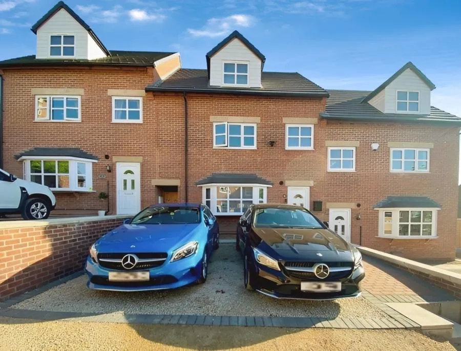 4 bed house to rent, Dakeyne Street, Nottingham, NG3