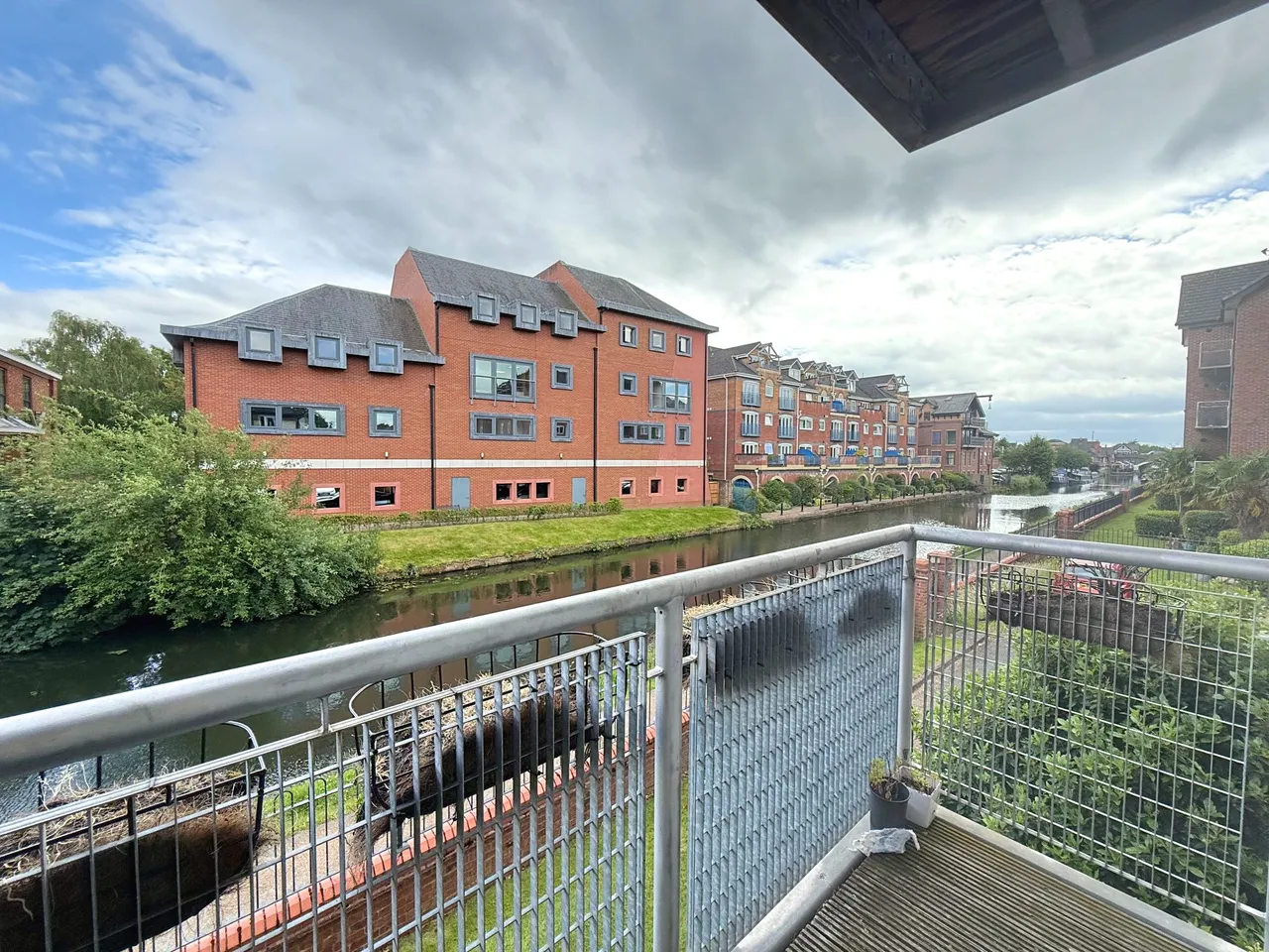 Waterside, Sale, photo 19