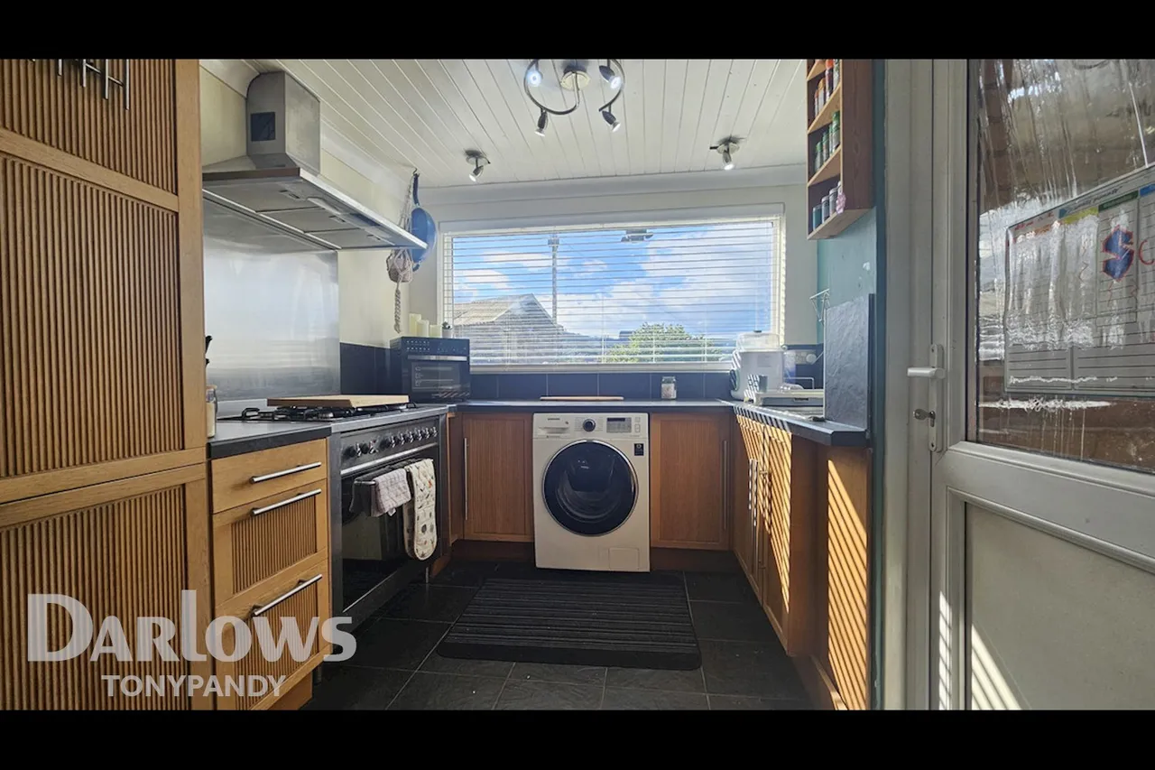 Bank Street, Penygraig, CF40, photo 10