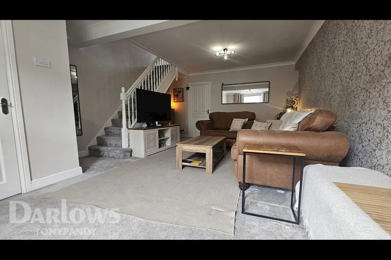 Bank Street, Penygraig, CF40, photo 3