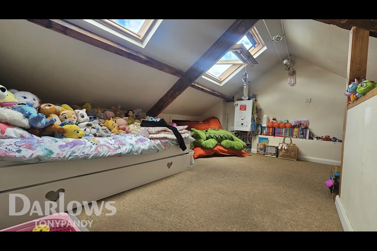Bank Street, Penygraig, CF40, photo 25