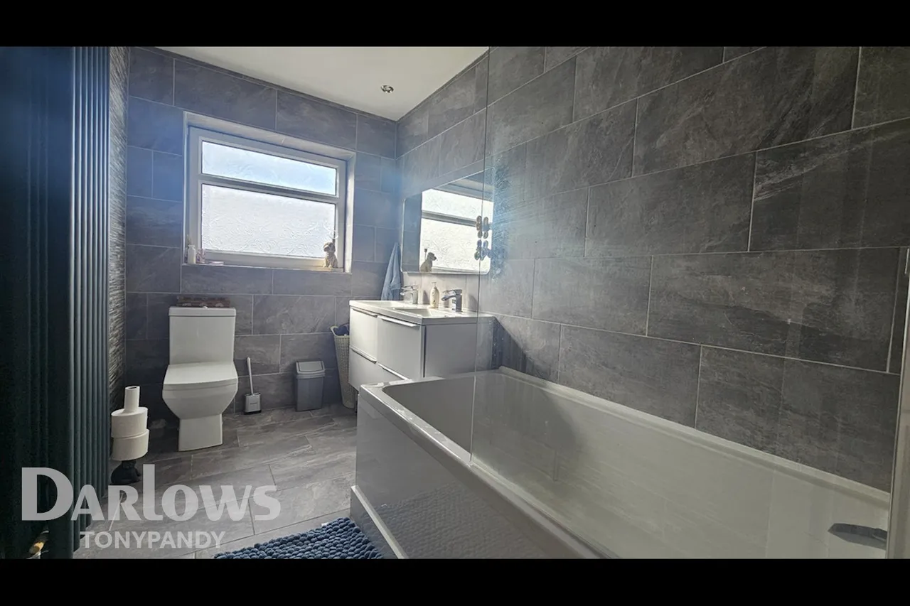 Bank Street, Penygraig, CF40, photo 23
