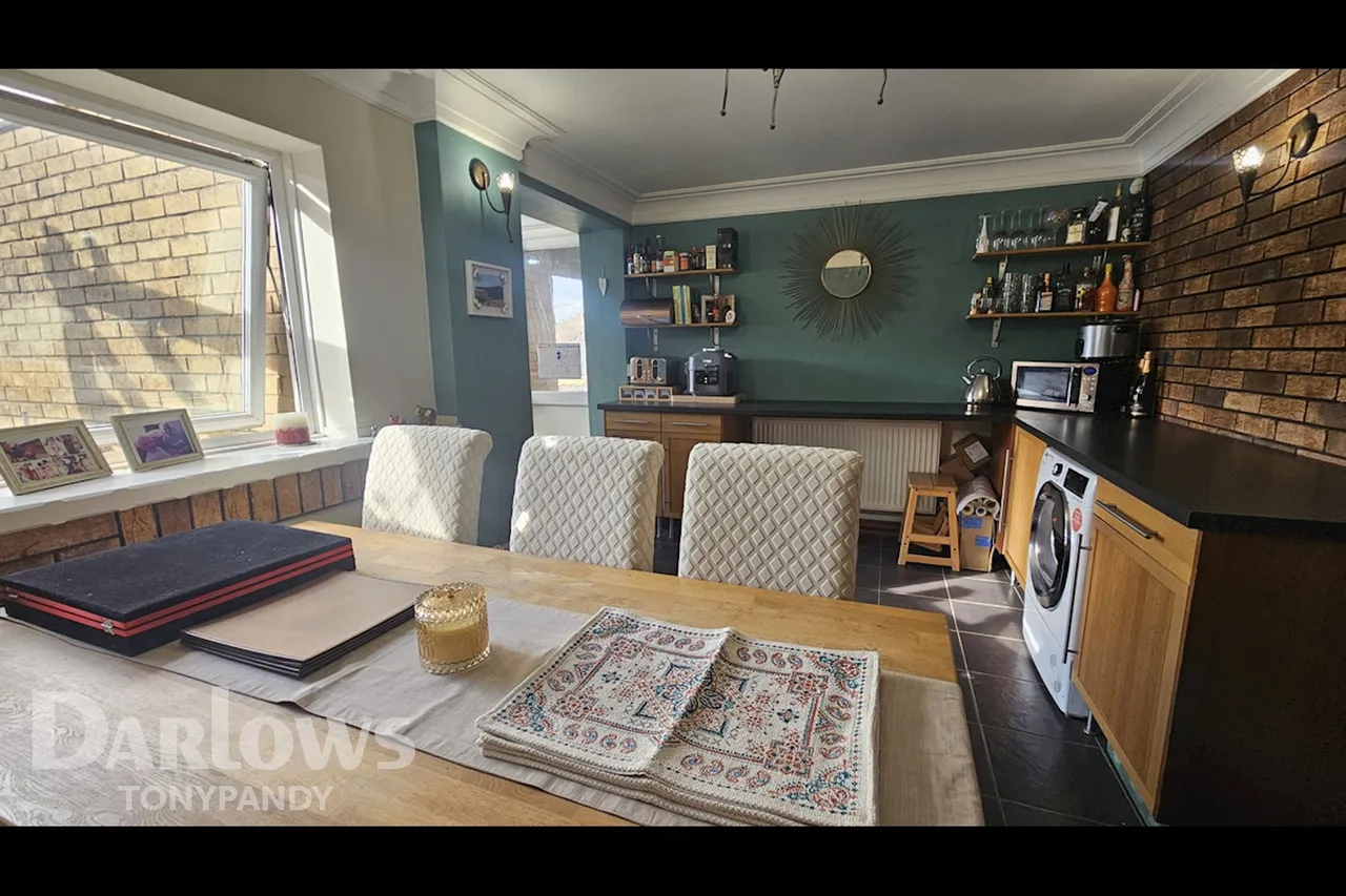 Bank Street, Penygraig, CF40, photo 6