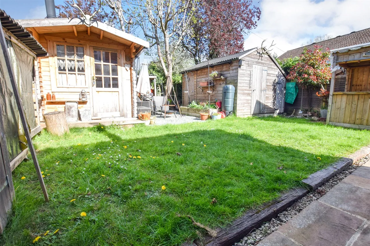 Thirlmere Close, Farnborough, Hampshire, GU14 0LG, photo 4