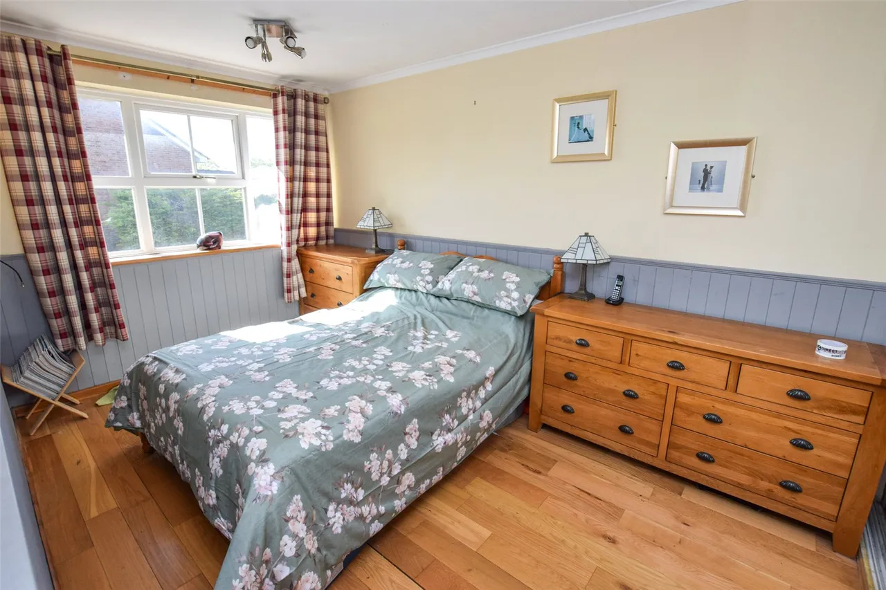 Thirlmere Close, Farnborough, Hampshire, GU14 0LG, photo 8