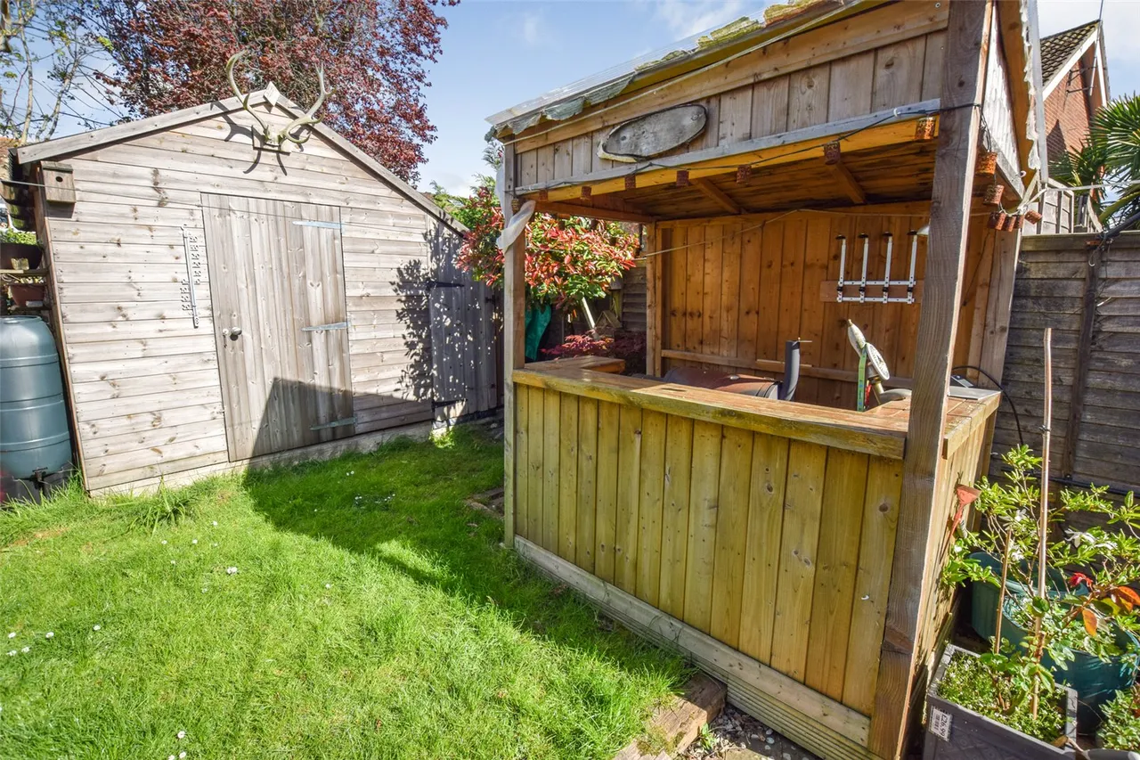 Thirlmere Close, Farnborough, Hampshire, GU14 0LG, photo 18