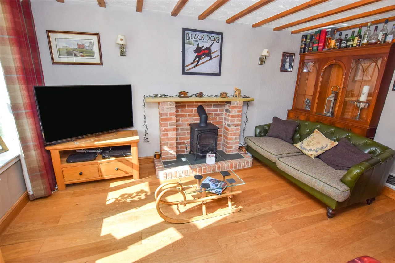 Thirlmere Close, Farnborough, Hampshire, GU14 0LG, photo 6
