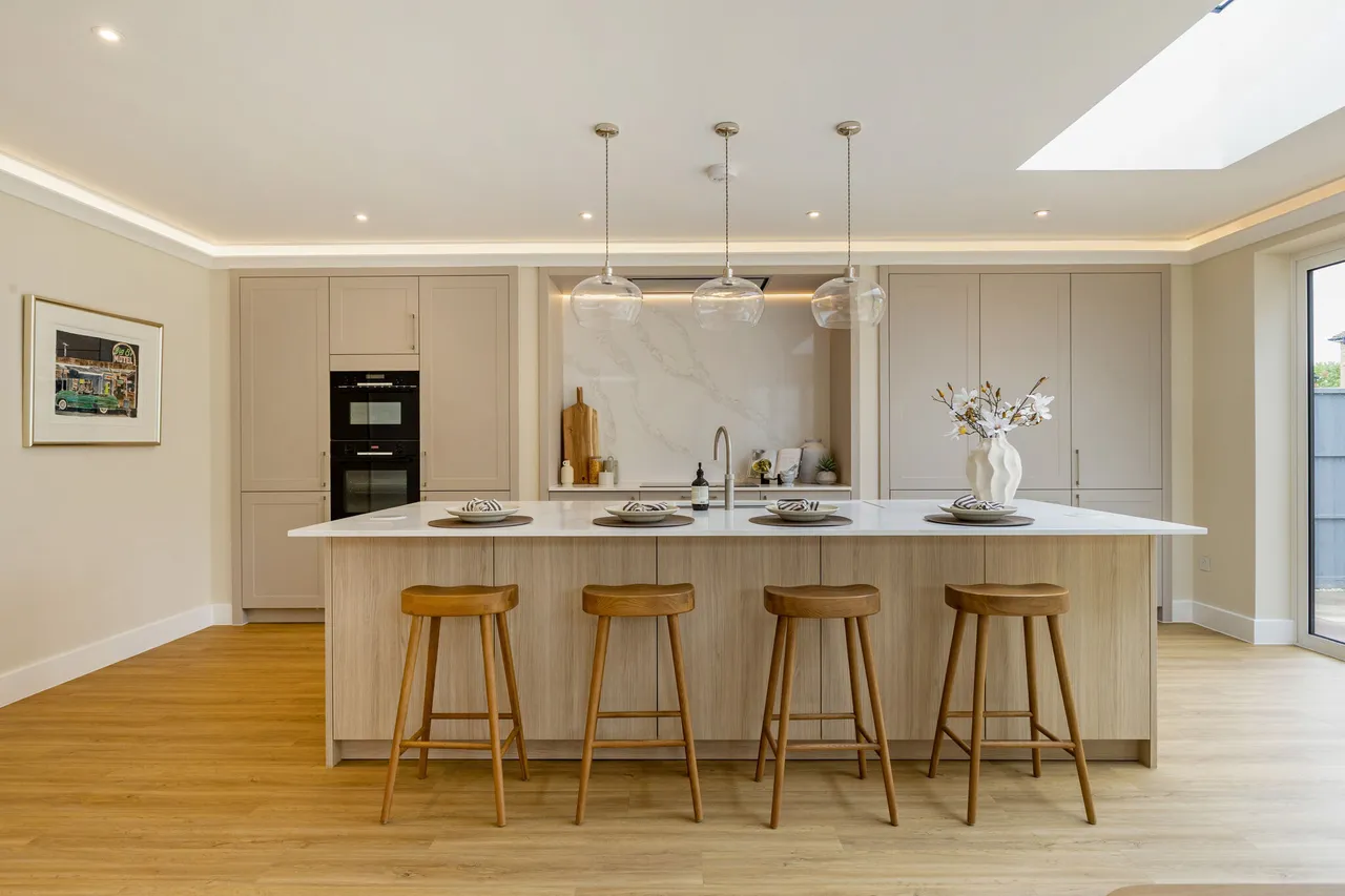 Loveall House, The Lawns, Banstead, SM7, photo 3